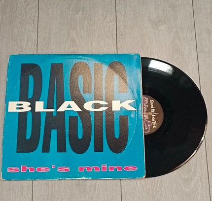 Basic Black She's Mine - Yatva