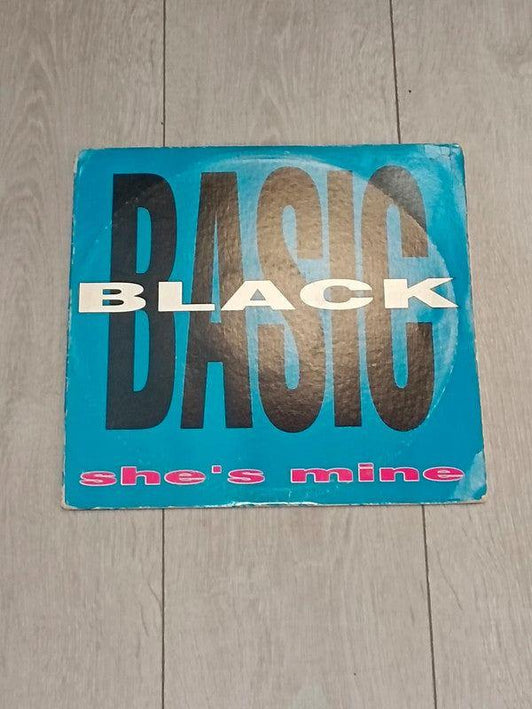 Basic Black She's Mine - Yatva