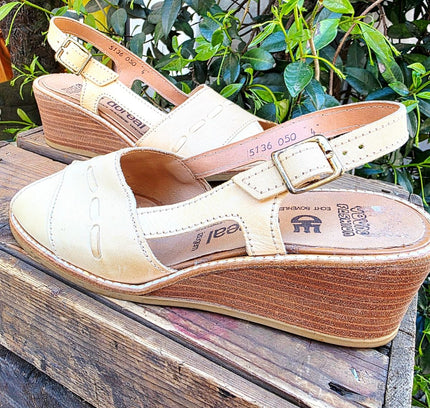 Brand New 1970s Vintage Deadstock Doreal Izegem Wedge Sandals Shoes - Yatva
