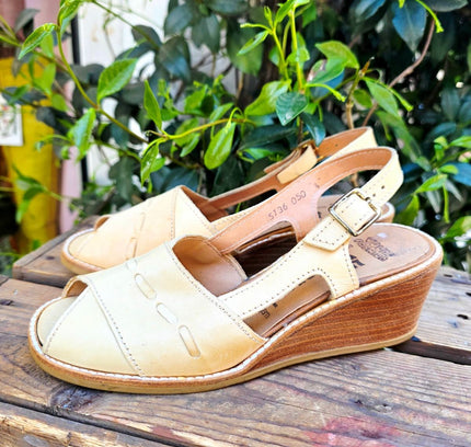 Brand New 1970s Vintage Deadstock Doreal Izegem Wedge Sandals Shoes - Yatva