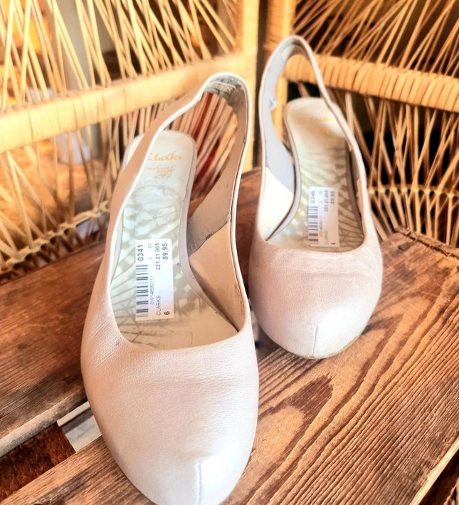 Brand New Clarks Slip On Shoes - Yatva