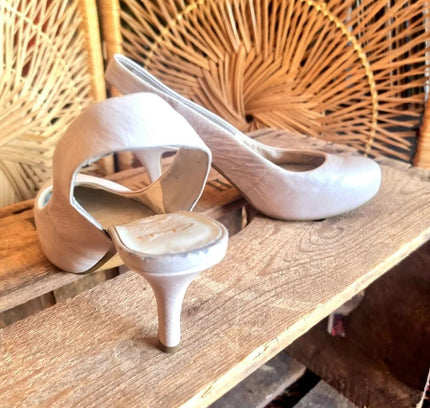 Brand New Clarks Slip On Shoes - Yatva
