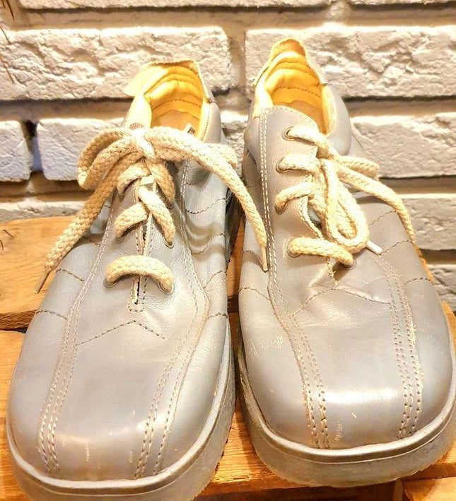 Brand New Deadstock Vintage 70's Tempo Trainer - Yatva
