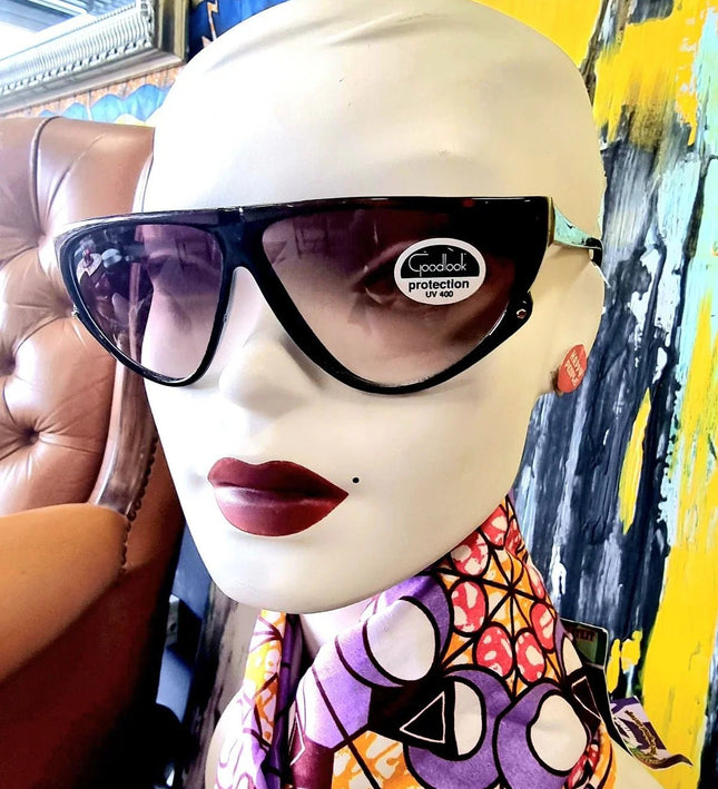 Brand New Deadstock Vintage 80s Good Look Sunglasses - Yatva