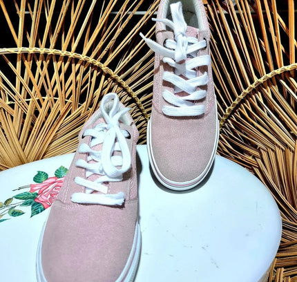 Brand New Suede FILA Trainers - Yatva