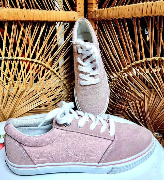 Brand New Suede FILA Trainers - Yatva