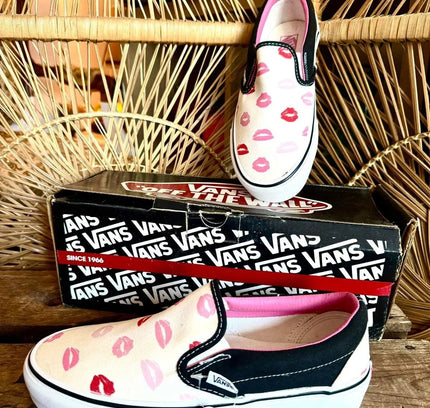 Brand New Vans Slip On Multi Lips Kiss Skate Shoes - Yatva