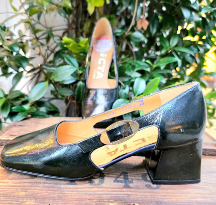 Brand New Vintage 50's / 60's Deadstock Recta Shoes - Yatva