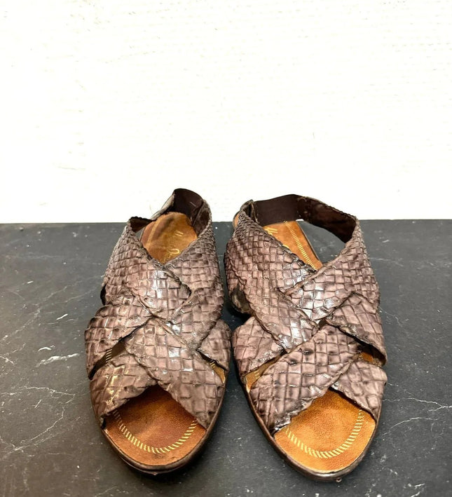 Brand New Vintage 80s Sandals - Yatva