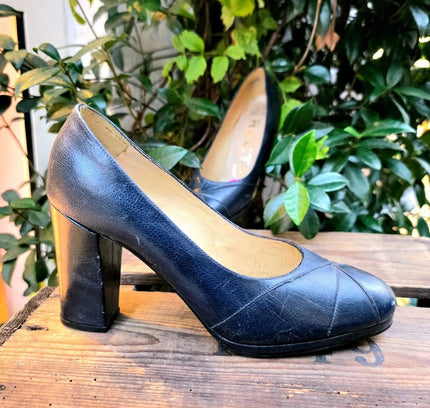 Brand New Vintage Deadstock 60's / 70's Recta Heel Shoes - Yatva
