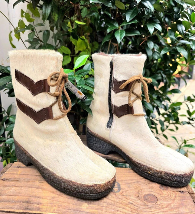 Brand New Vintage Deadstock 60's / 70's St. Moritz Ankle Boots - Yatva