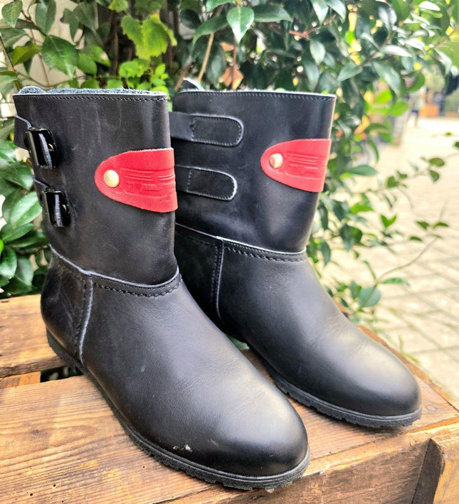 Brand New Vintage Deadstock Peed Ankle Boots - Yatva
