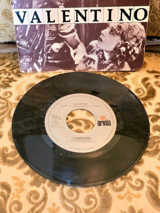 Champagne – Valentino Vinyl Record - Yatva