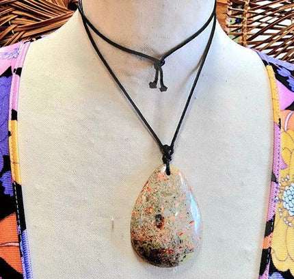 Chrysoprase Stone Pendant Necklace - Yatva