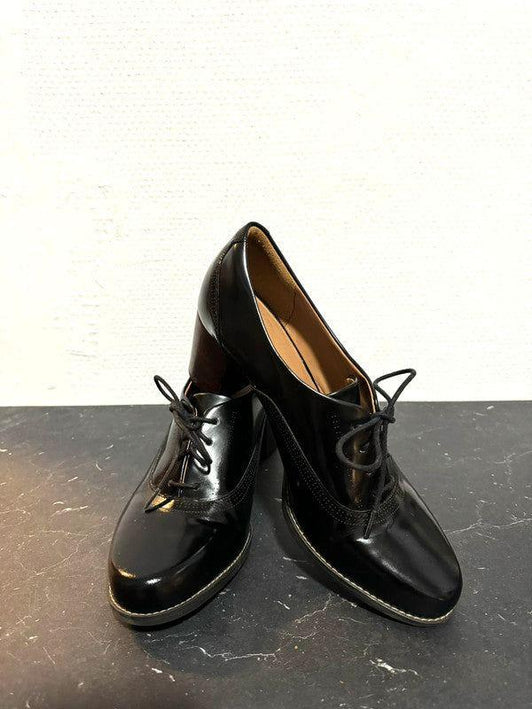 Clarks 20's Style Oxford Shoes - Yatva