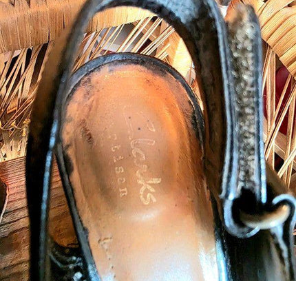 Clarks Pastina Malory Leather Block Heel Sandals - Yatva