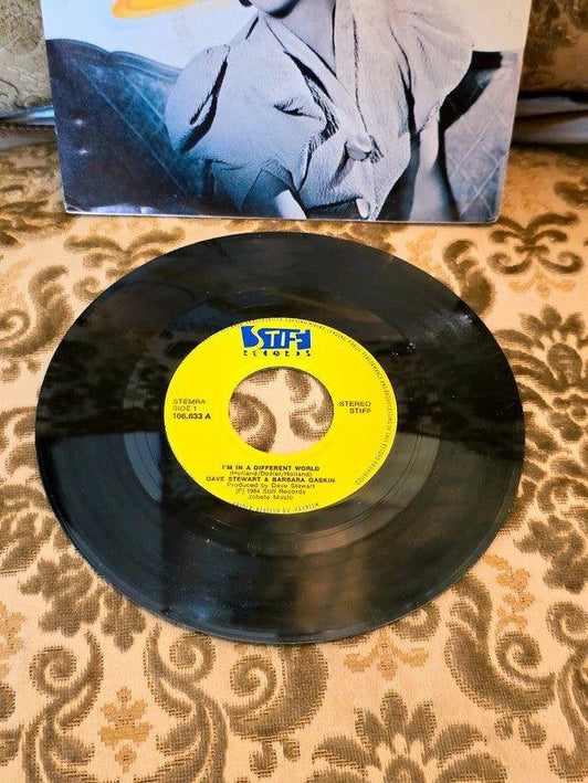 Dave Stewart & Barbara Gaskin – I'm In A Different World Vinyl Record - Yatva