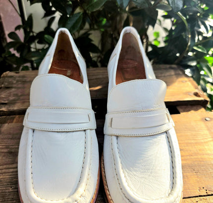 Deadstock Brand New 80's Avang Mocassin Shoes - Yatva