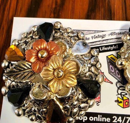 Deadstock Brand New Vintage 80s Clip - on Earrings - Yatva