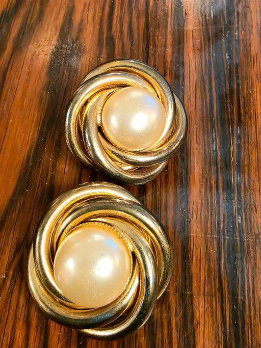 Deadstock Brand New Vintage 80s Clip - on Earrings - Yatva