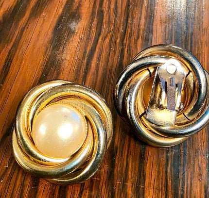 Deadstock Brand New Vintage 80s Clip - on Earrings - Yatva