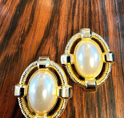 Deadstock Brand New Vintage 80s Clip - on Earrings - Yatva