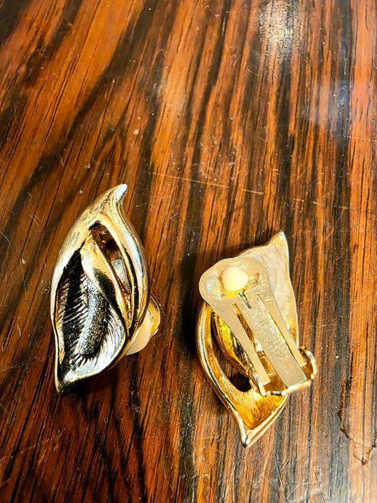 Deadstock Brand New Vintage 80s Clip - on Earrings - Yatva