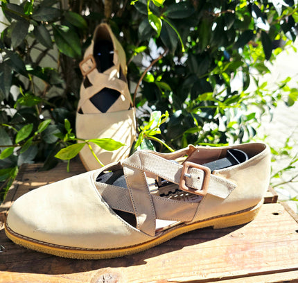 Deadstock Vintage Brand New 80s / 90s Pour - Elle Leather Strappy Shoes - Yatva