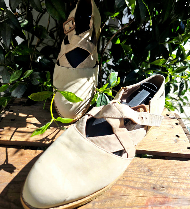 Deadstock Vintage Brand New 80s / 90s Pour - Elle Leather Strappy Shoes - Yatva