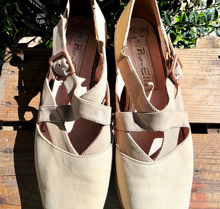 Deadstock Vintage Brand New 80s / 90s Pour - Elle Leather Strappy Shoes - Yatva