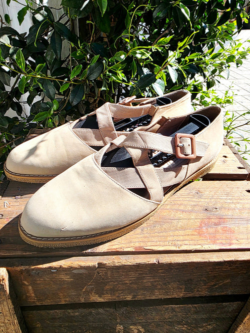 Deadstock Vintage Brand New 80s / 90s  Pour-Elle Leather Strappy Shoes