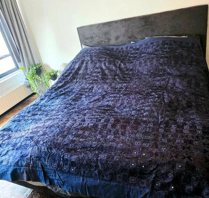 Deadstock Vintage Brand New Art of India Embroidery Blanket / Bedspread - Yatva