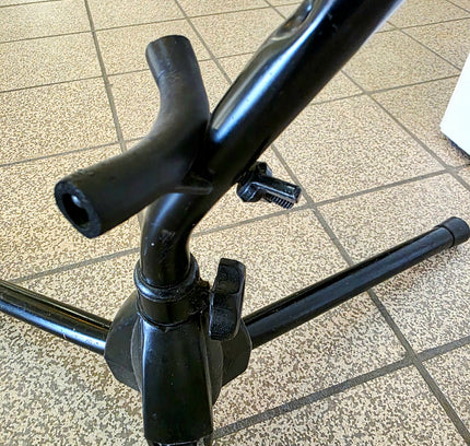 Dixon Professional Alto/Tenor Saxophone Stand – Folding Tripod - Yatva