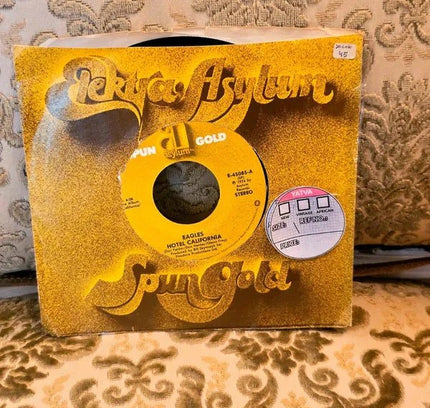 Eagles – Hotel California / New Kid In Town Vinyl - Yatva