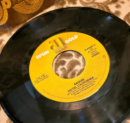 Eagles – Hotel California / New Kid In Town Vinyl - Yatva