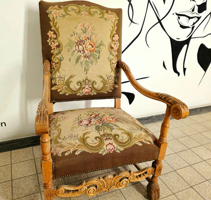 Exquisite 19th - Century French - Style Tapestry Armchair - Yatva