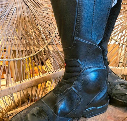 Forma Biker Boots - Yatva