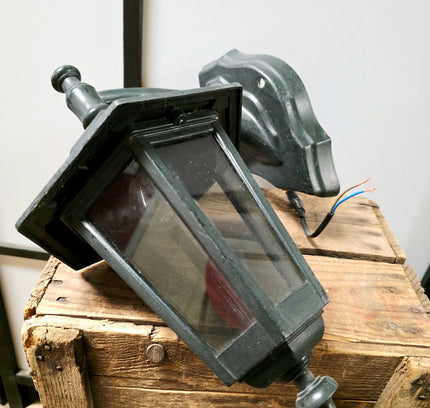 Fumagalli Bisso/Anna Italian Outdoor Wall Lantern – Rust-Proof Resin Coach Light - Yatva