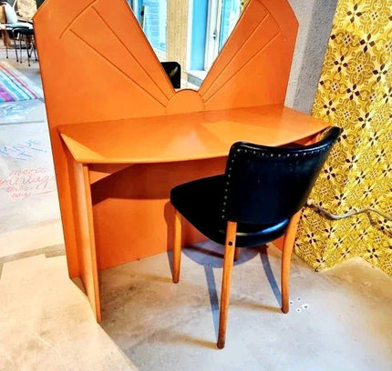 Iconic Jaime Tresserra "Butterfly" Desk (1988) - Yatva