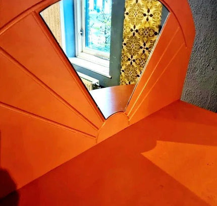 Iconic Jaime Tresserra "Butterfly" Desk (1988) - Yatva