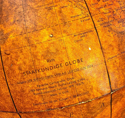 Mid - Century Light Globe by Paul Rathräth staatkundige , 1950s - Yatva