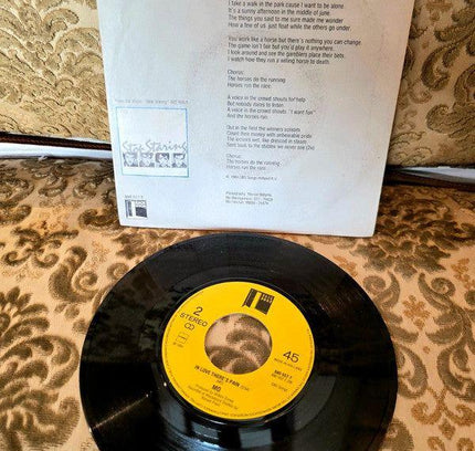 Mo – Horse Race Vinyl Record - Yatva