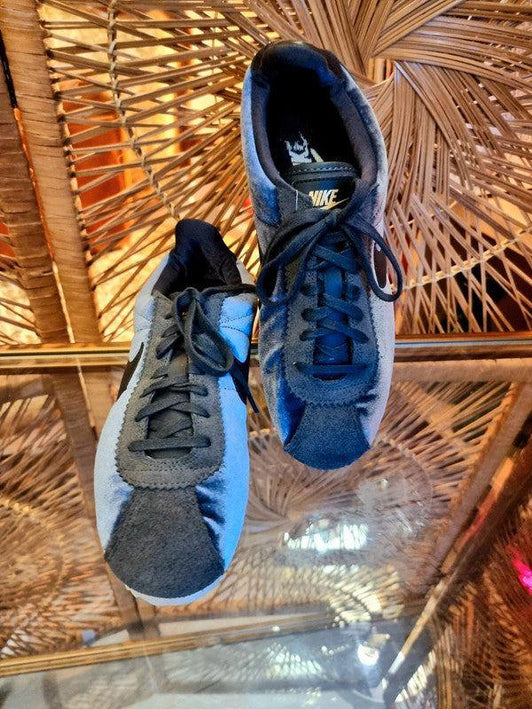 Nike Cortez Velvet Trainer Sneakers - Yatva