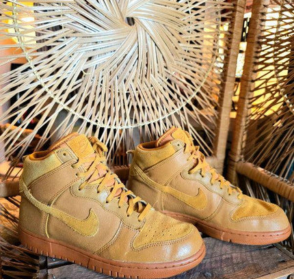 Nike W Dunk Hi Premium Trainers Sneaker - Yatva