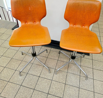 Pair of Mid Century Orange Giroflex Swivel Chairs – 1970s Space Age Retro - Yatva