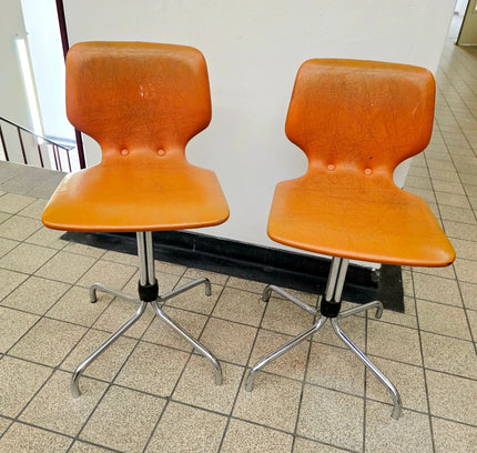 Pair of Mid Century Orange Giroflex Swivel Chairs – 1970s Space Age Retro - Yatva