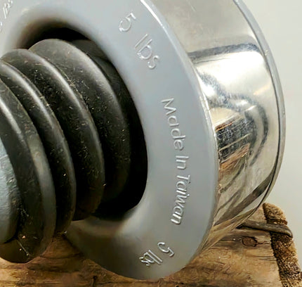 Pair of Shake Weight Dumbbells for Men - 5 lbs - Yatva