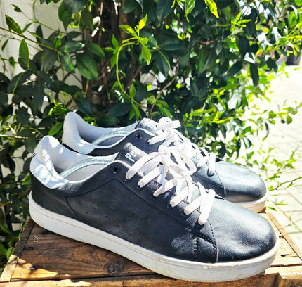 Peperoni Men’s Classic Black & White Street Sneakers / Trainers - Yatva