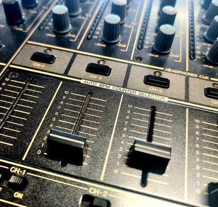 Pioneer DJM - 600 Professional 4 - Channel DJ Mixer - Yatva