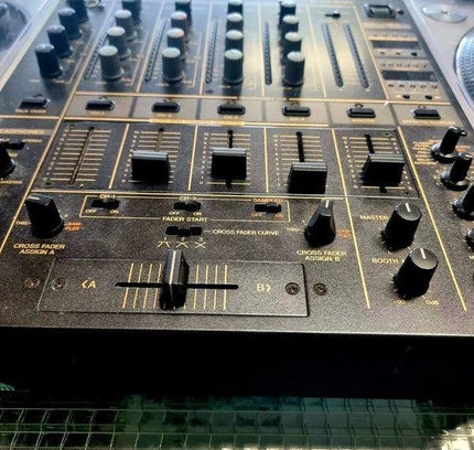 Pioneer DJM - 600 Professional 4 - Channel DJ Mixer - Yatva